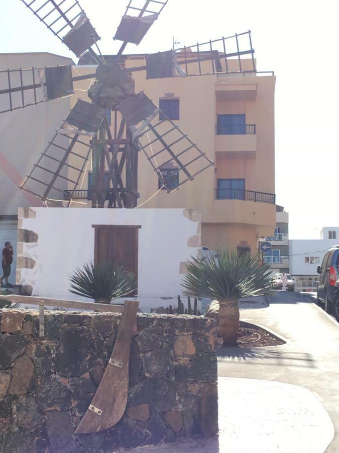 Calle Eusebio Carballo Estevez Corralejo Exteriér fotografie
